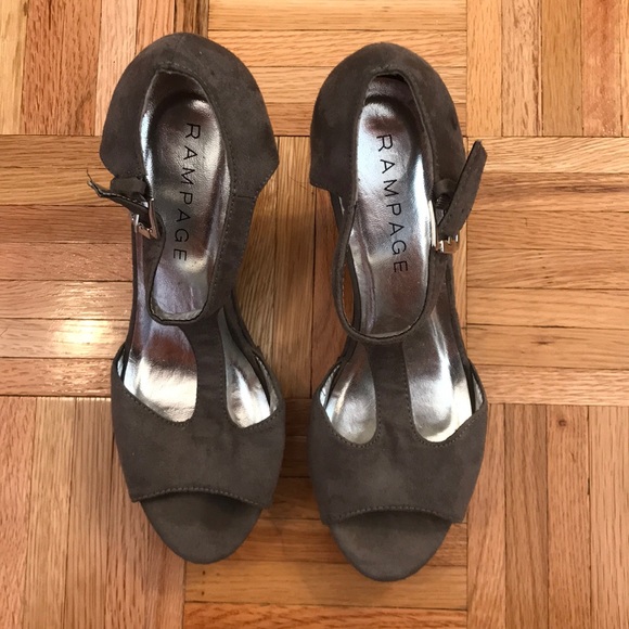 Rampage Grey Heels - Size 8.5 - Picture 2 of 7